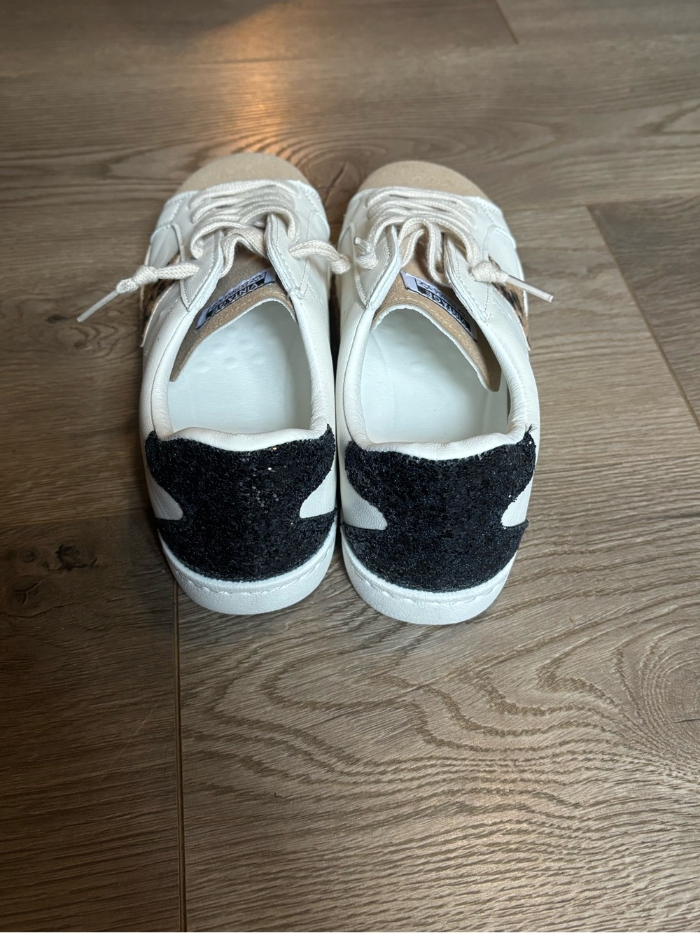 Vintage Havana White Sneakers with Tan Suede Toe and Leopard Star - Picture 7 of 10